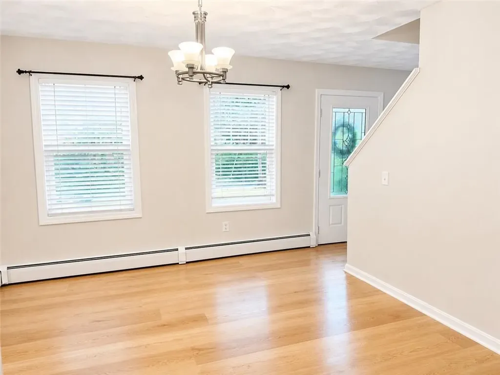 182 Gorham Avenue Warwick RI 02886