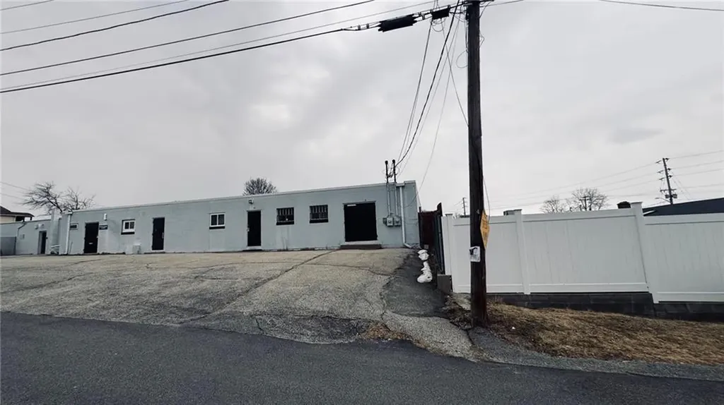 10 Alcazar Avenue Johnston RI 02919