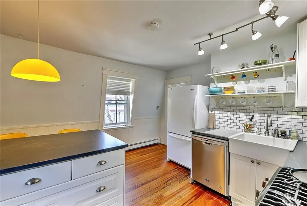 61 Chapin Avenue Providence RI 02909
