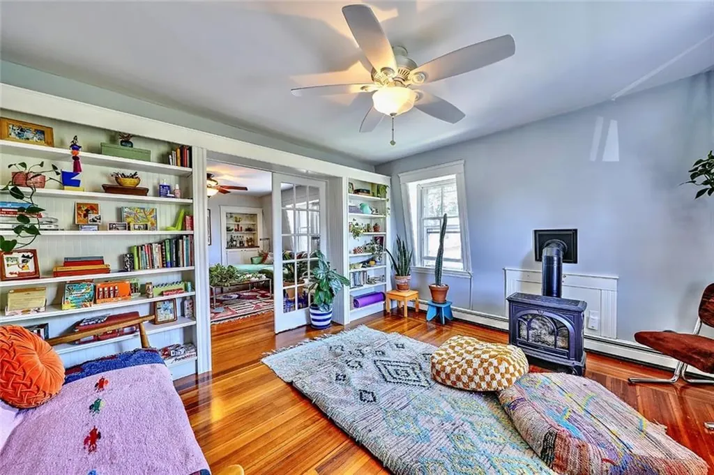 61 Chapin Avenue Providence RI 02909