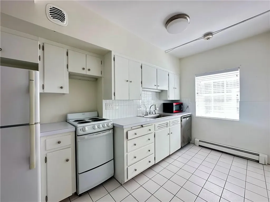 140 Humboldt Avenue Providence RI 02906