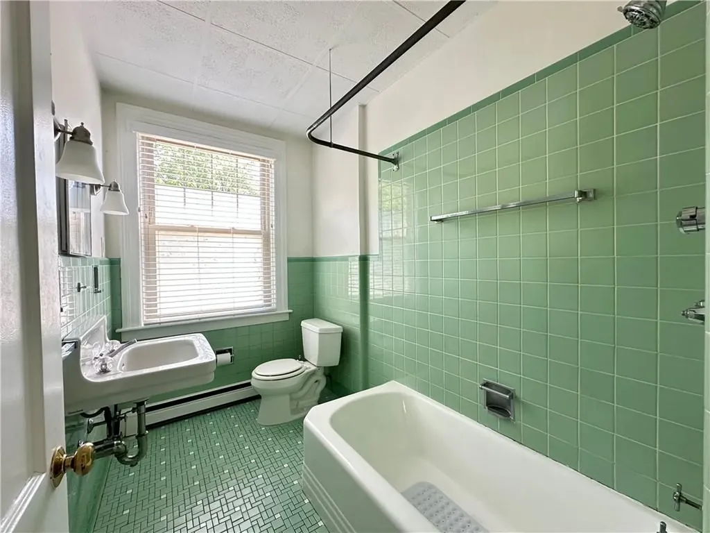 140 Humboldt Avenue Providence RI 02906
