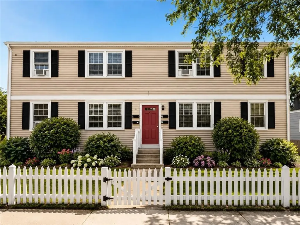 45 Hammond Street Newport RI 02840