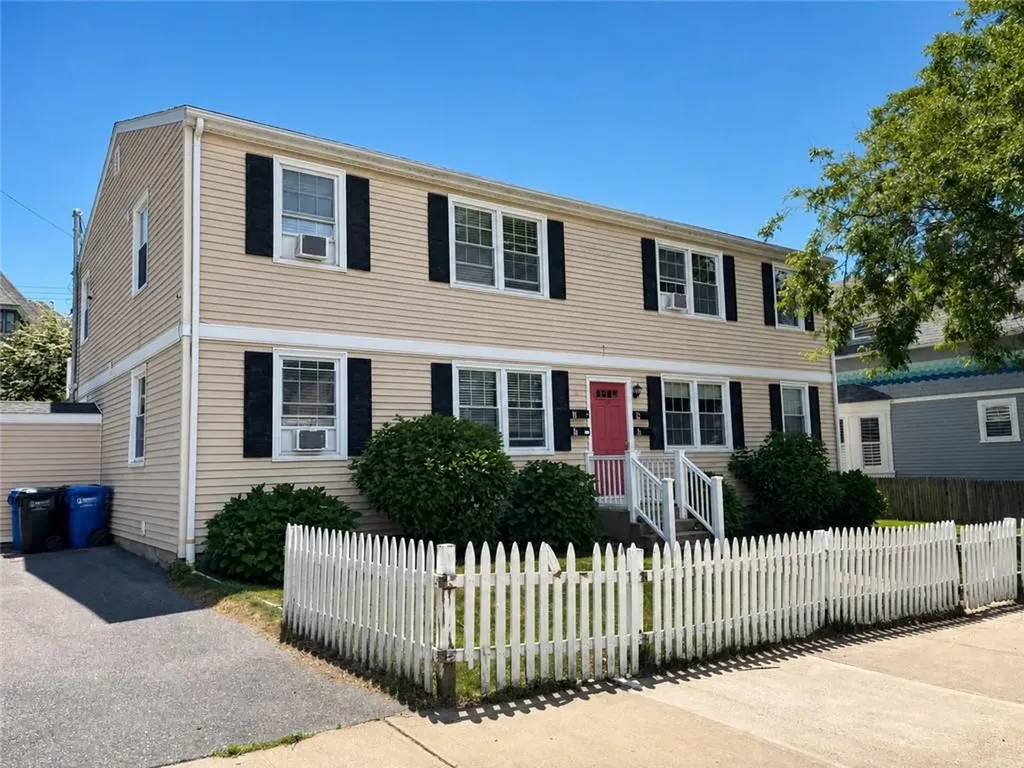 45 Hammond Street Newport RI 02840
