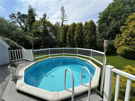 41 Woodland Drive Portsmouth RI 02871