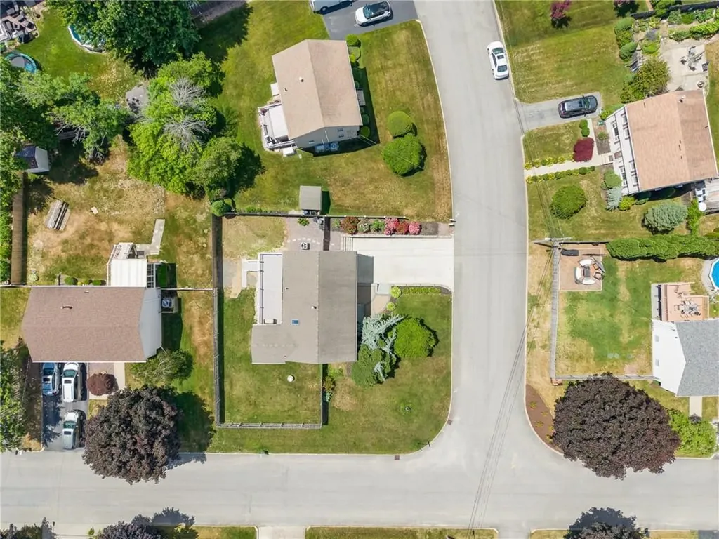 2 Dogwood Drive Cranston RI 02921