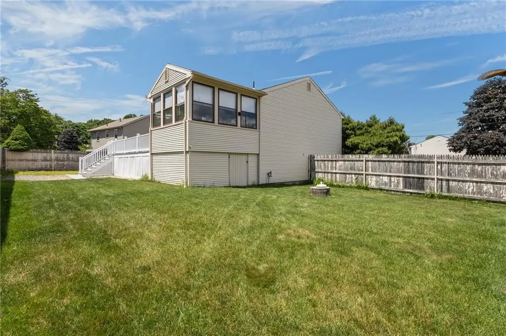 2 Dogwood Drive Cranston RI 02921