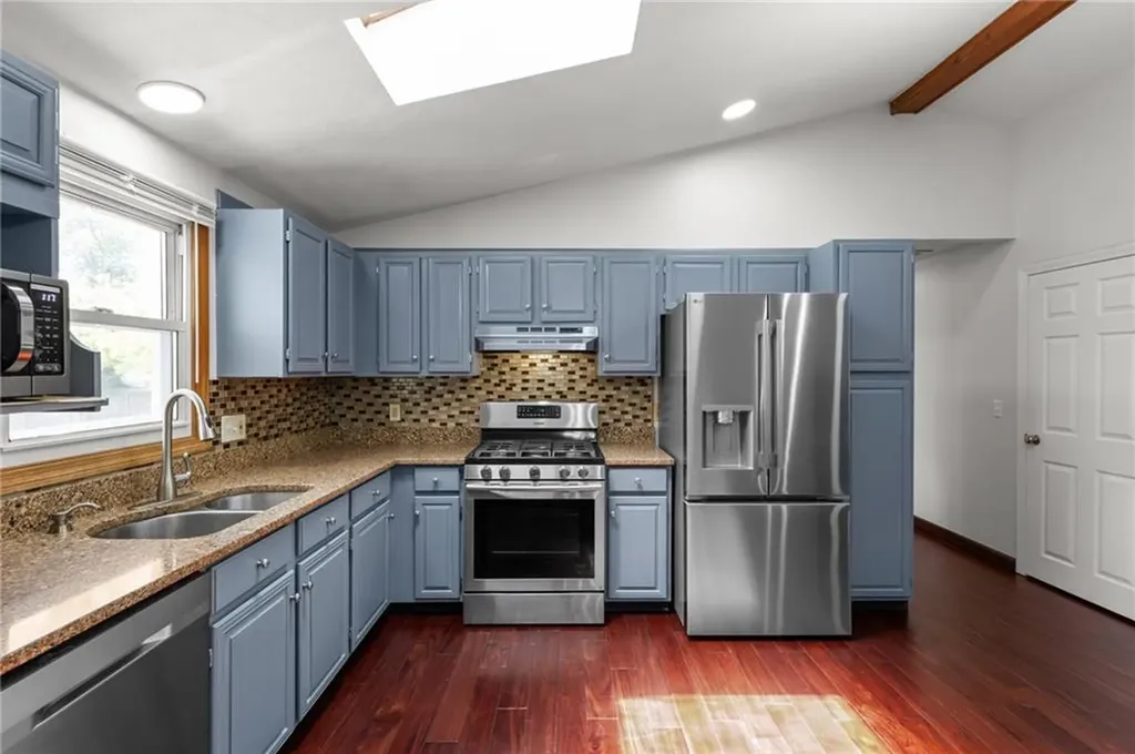 2 Dogwood Drive Cranston RI 02921