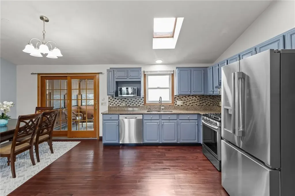 2 Dogwood Drive Cranston RI 02921