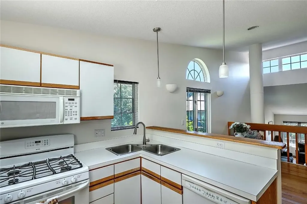 101 Cardinal Drive North Kingstown RI 02852