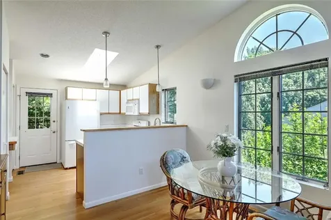 101 Cardinal Drive North Kingstown RI 02852