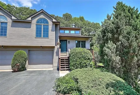 101 Cardinal Drive North Kingstown RI 02852