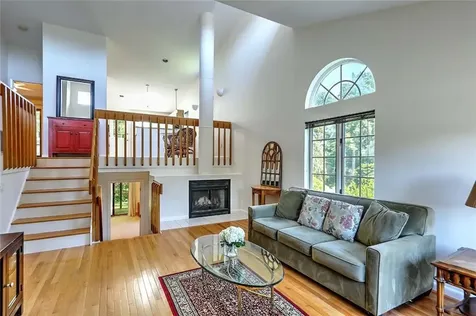 101 Cardinal Drive North Kingstown RI 02852