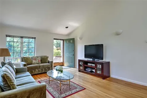 101 Cardinal Drive North Kingstown RI 02852