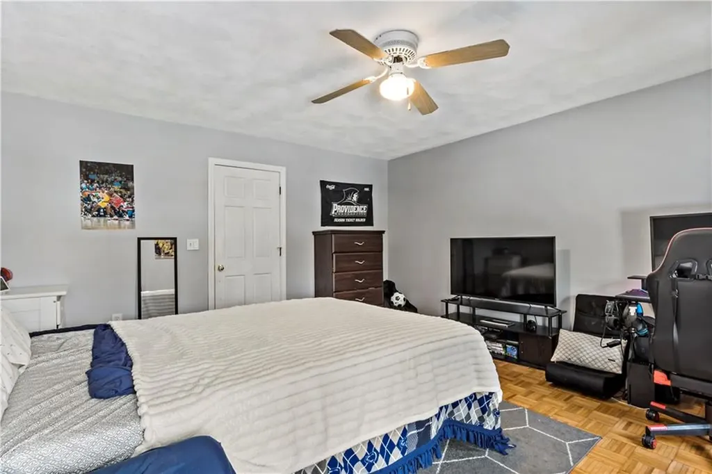 32 Starr Drive W Narragansett RI 02882
