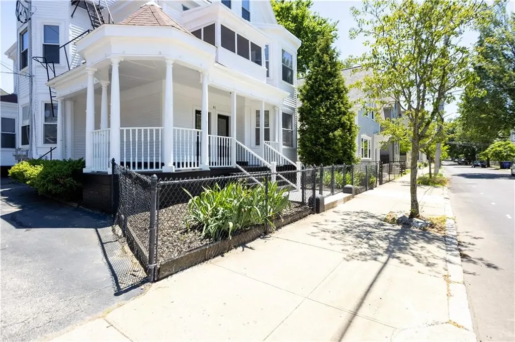 41 Almy Street Providence RI 02909