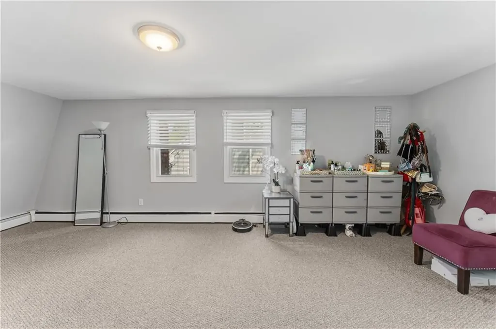 21 Bailey Street East Providence RI 02916