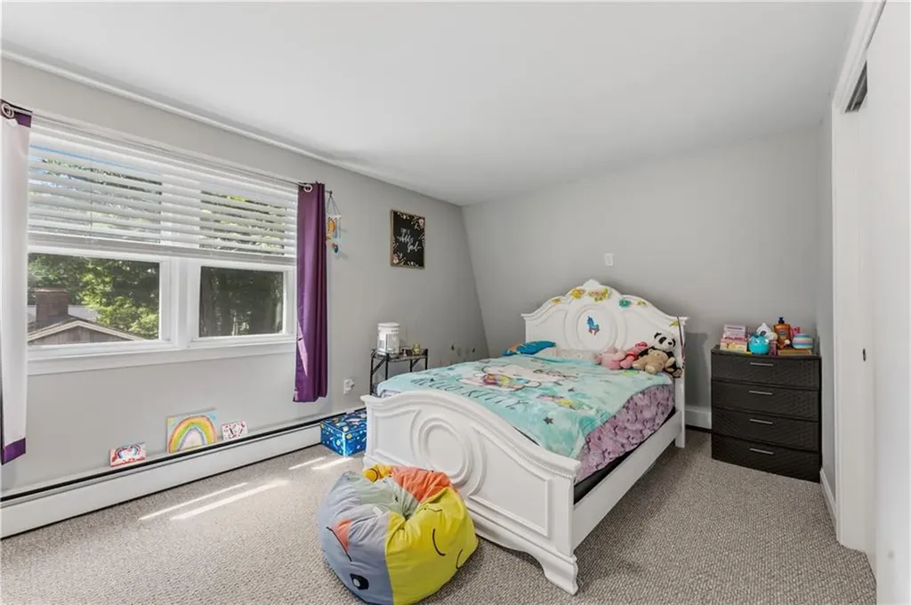 21 Bailey Street East Providence RI 02916