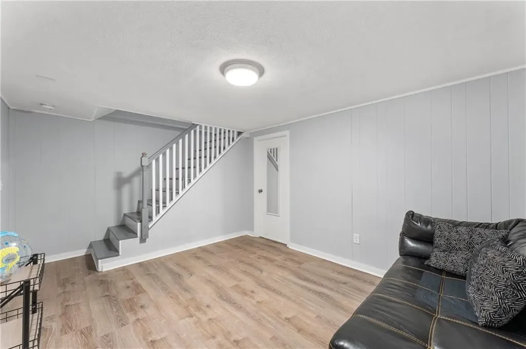 21 Bailey Street East Providence RI 02916