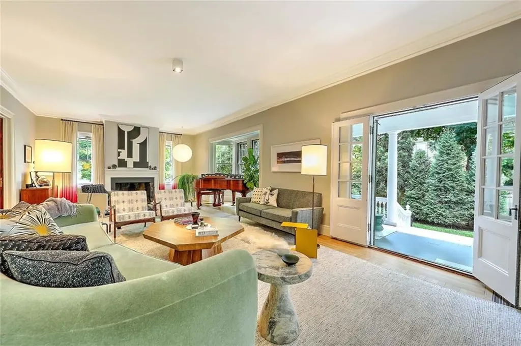 102 Prospect Street Providence RI 02906