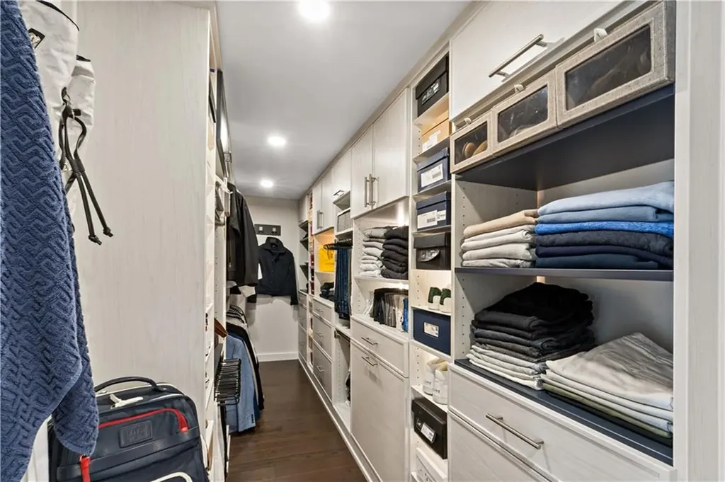 166 New Meadow Road Barrington RI 02806