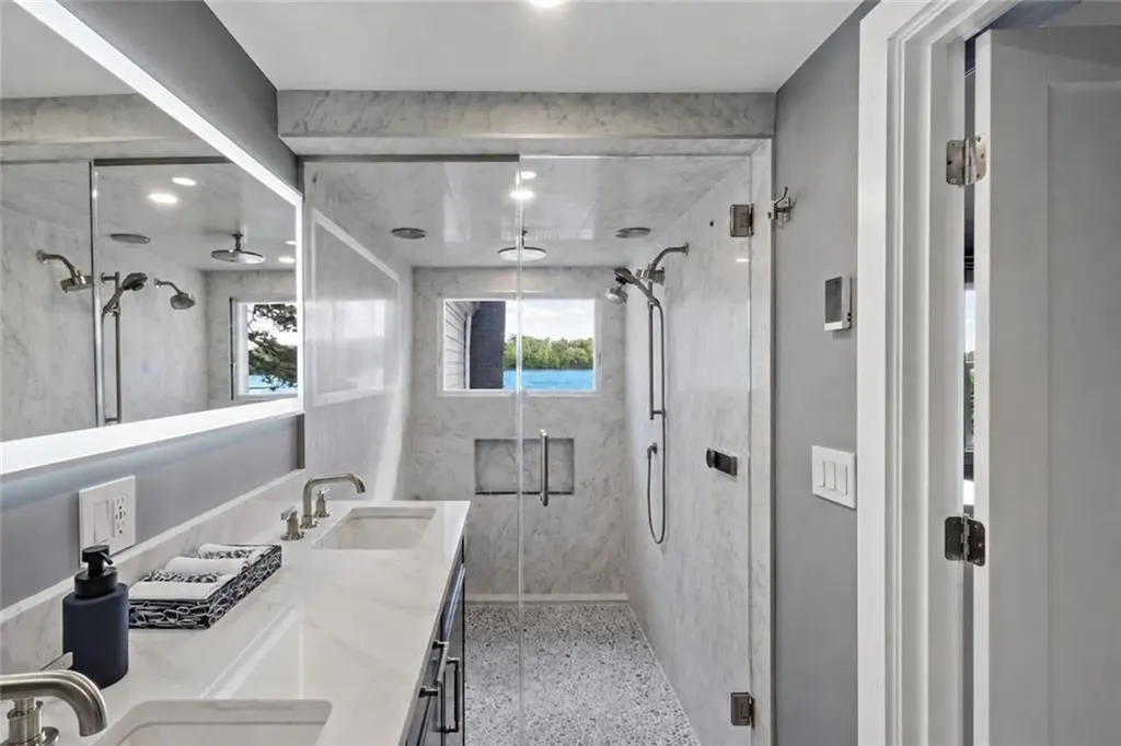 166 New Meadow Road Barrington RI 02806