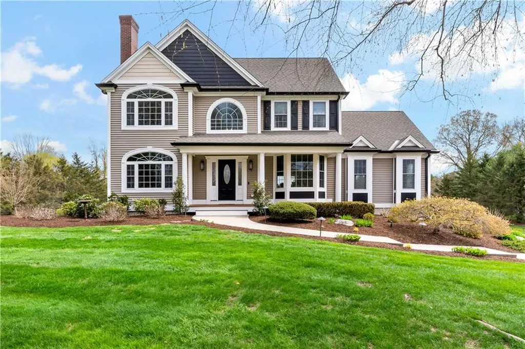 9 Round Farm Road Rehoboth MA 02769