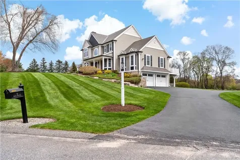 9 Round Farm Road Rehoboth MA 02769
