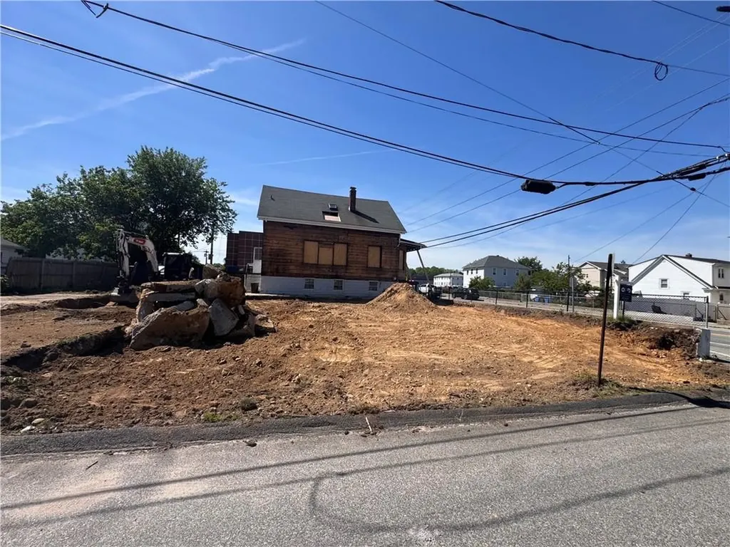 822 Atwood Avenue Cranston RI 02920