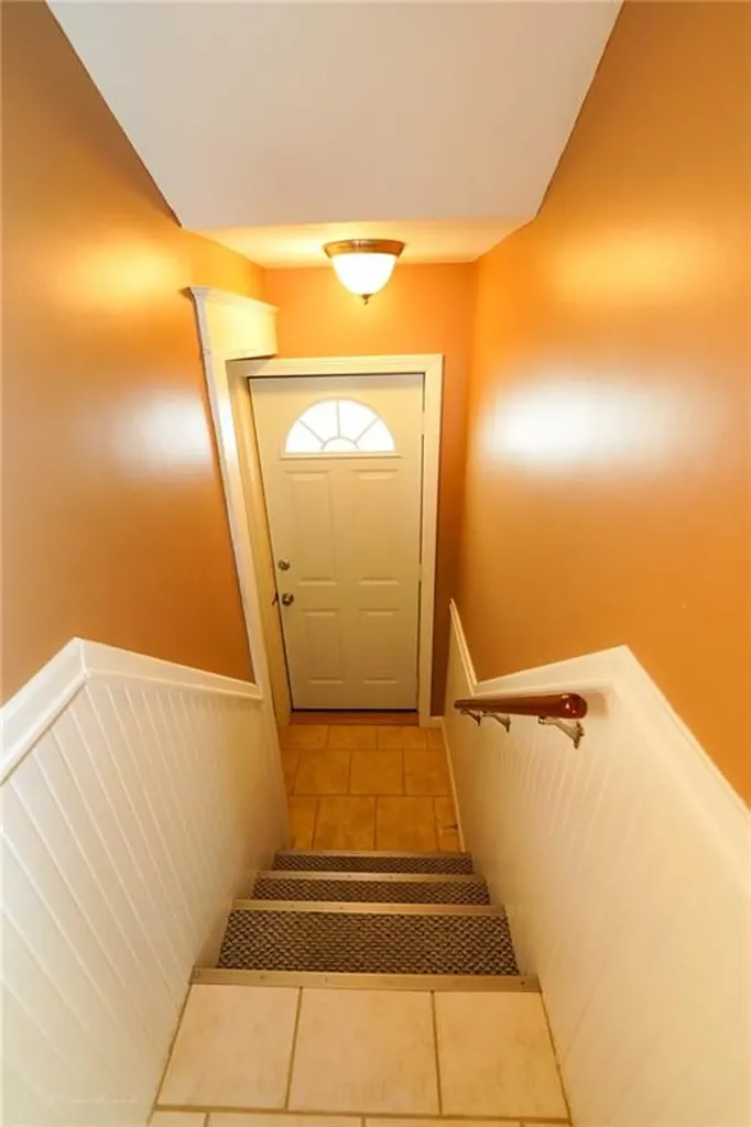 31 Fenmoor Street East Providence RI 02914