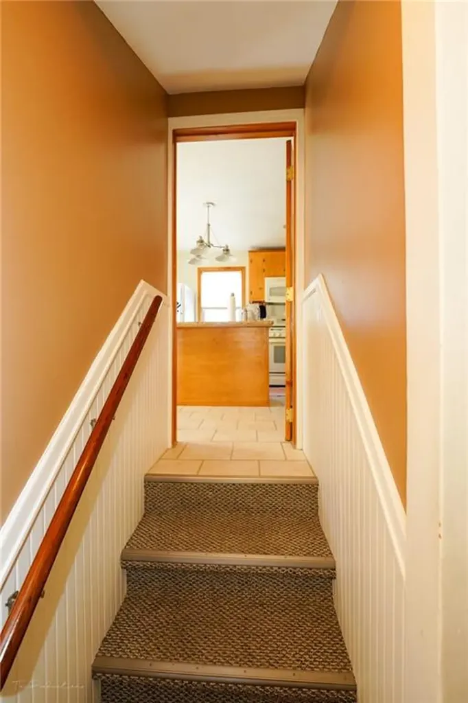 31 Fenmoor Street East Providence RI 02914