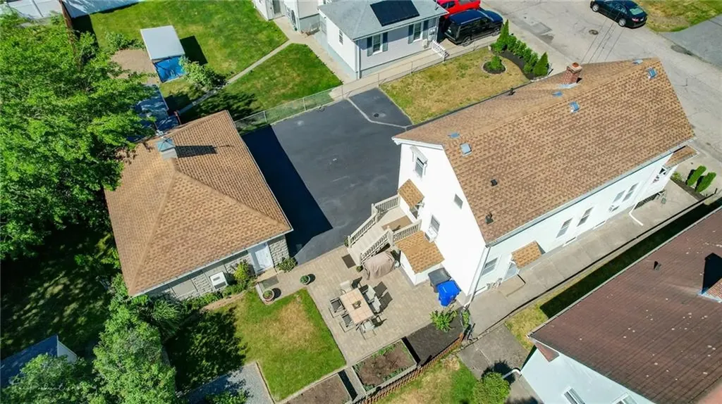 31 Fenmoor Street East Providence RI 02914