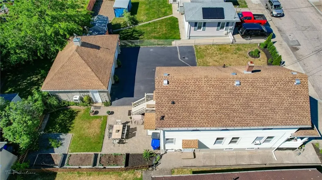 31 Fenmoor Street East Providence RI 02914