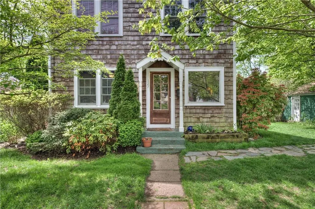 127 Foote Street Barrington RI 02806