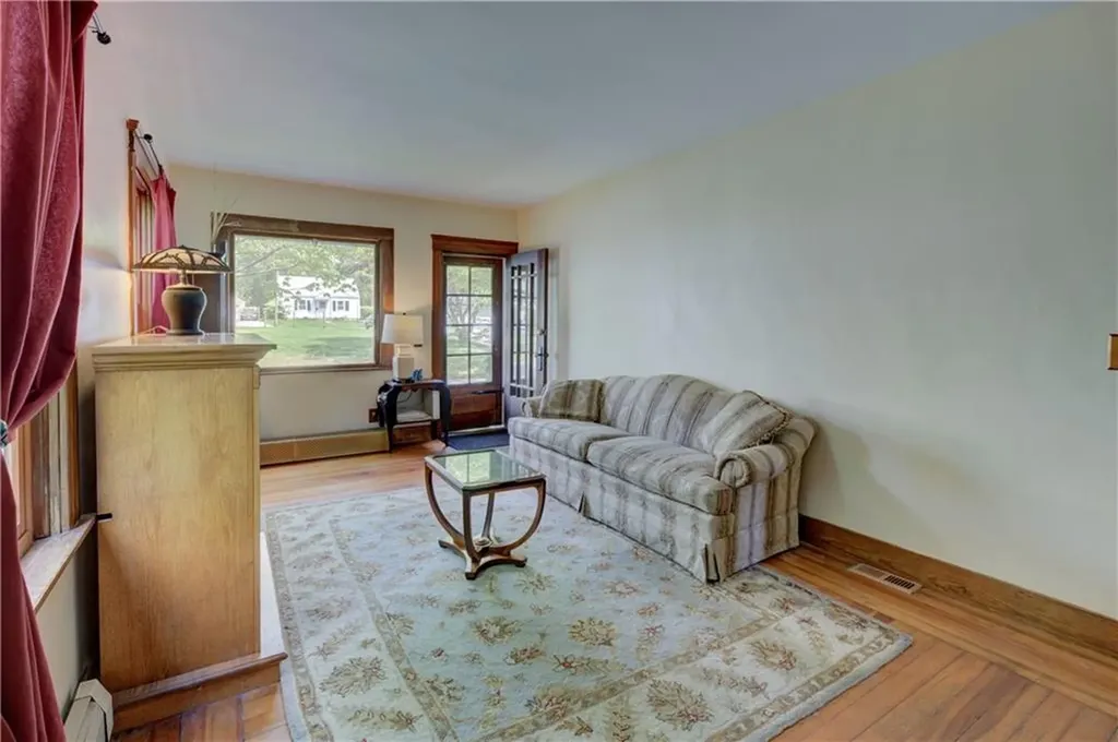 127 Foote Street Barrington RI 02806