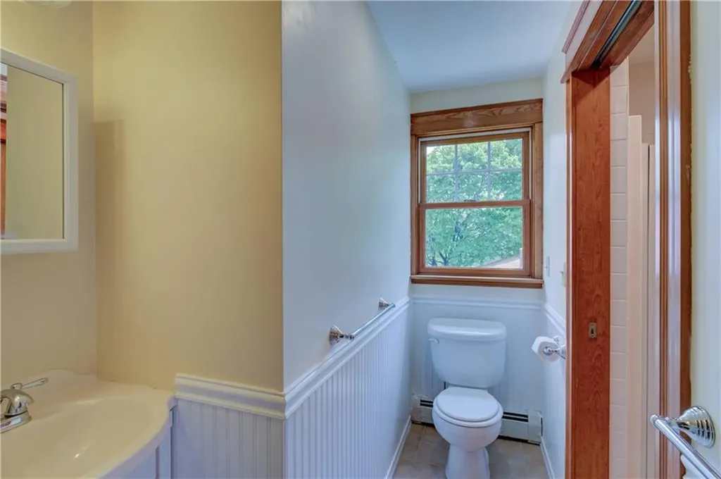 127 Foote Street Barrington RI 02806