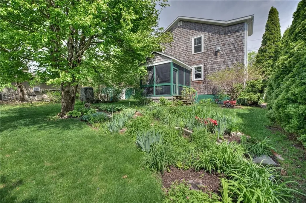 127 Foote Street Barrington RI 02806