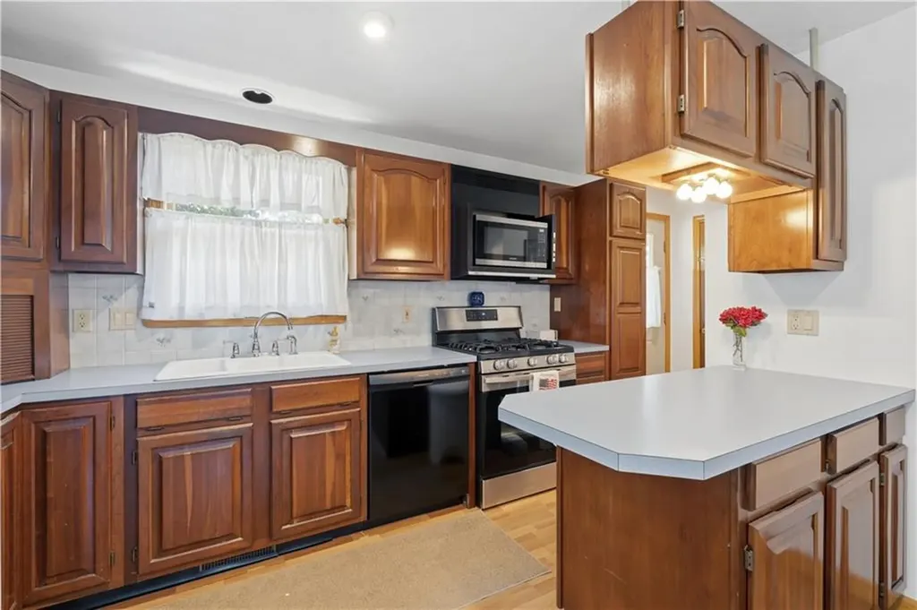 14 Oak Street West Warwick RI 02893