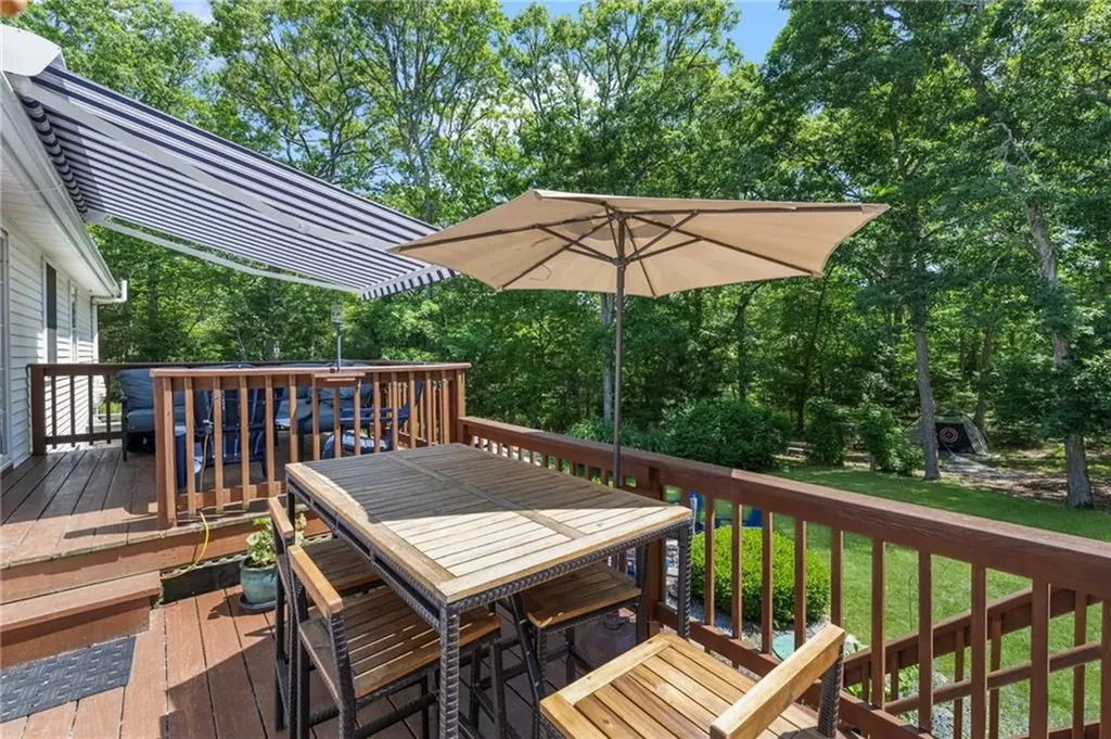 25 Clarkin Pond Road Charlestown RI 02813