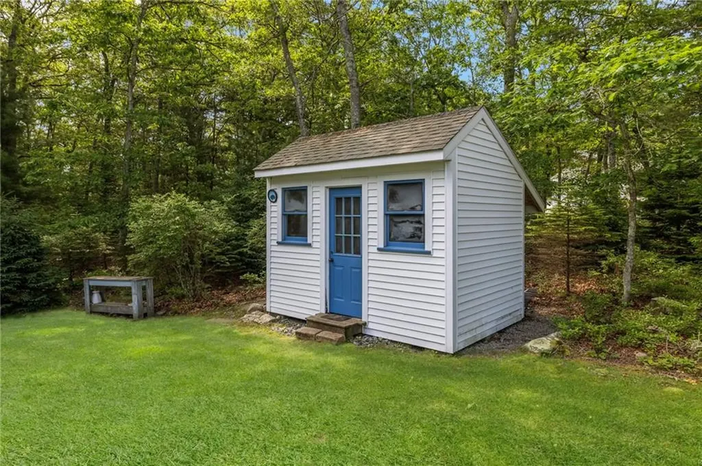 25 Clarkin Pond Road Charlestown RI 02813