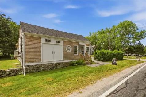21 East Road Tiverton RI 02878