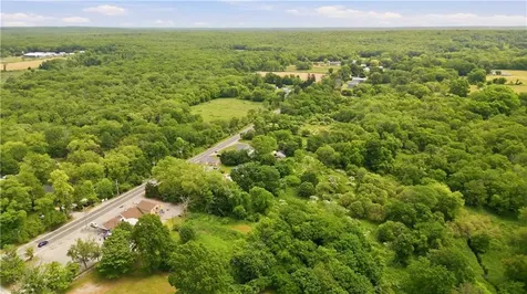 21 East Road Tiverton RI 02878