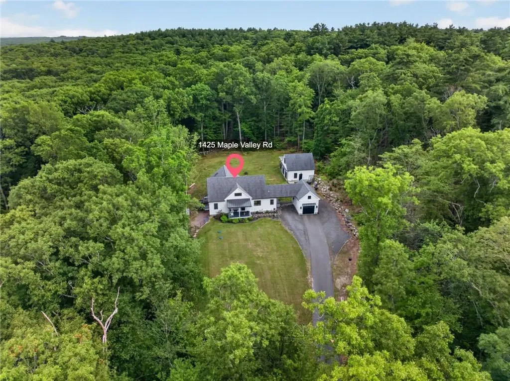 1425 Maple Valley Road Coventry RI 02816