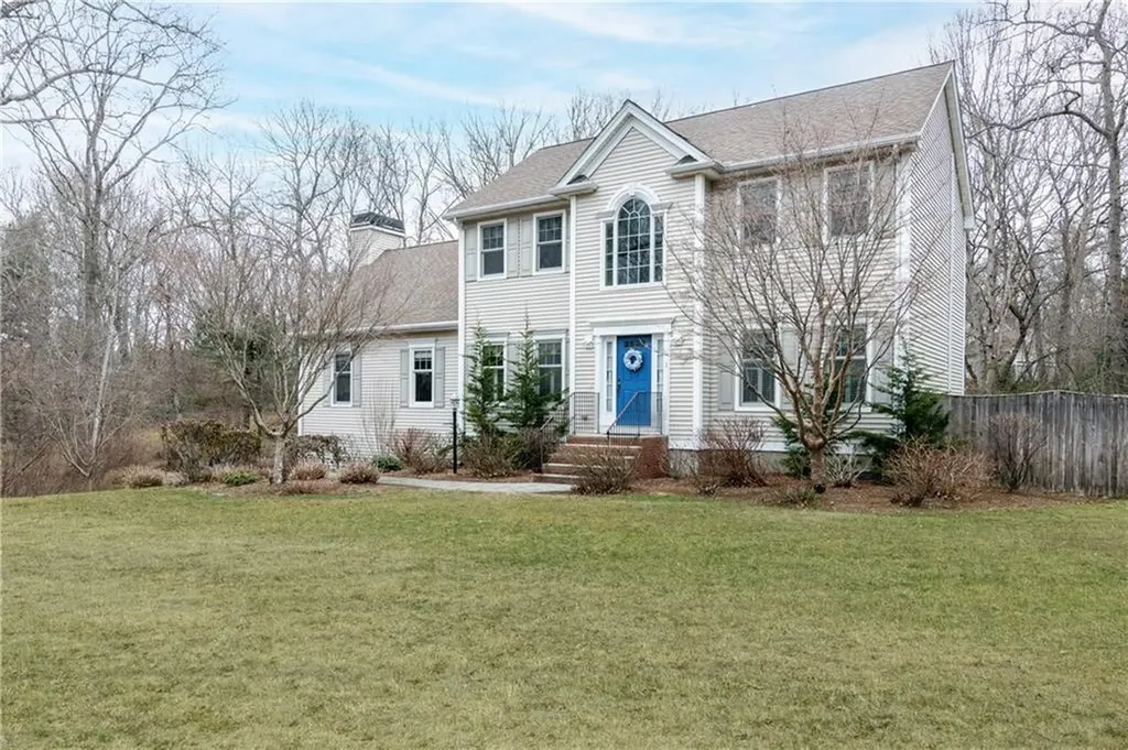 5 Hazelton Lane South Kingstown RI 02892