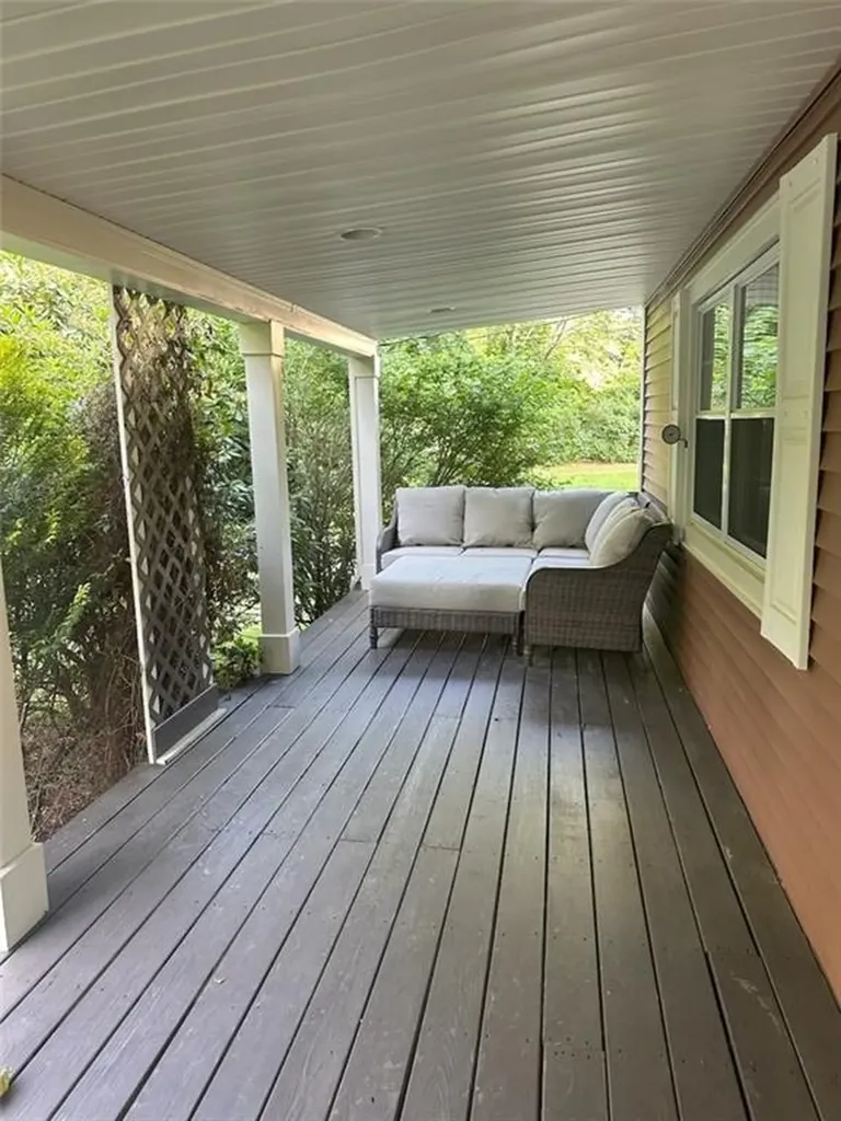 1635 Old Smithfield Road North Smithfield RI 02896