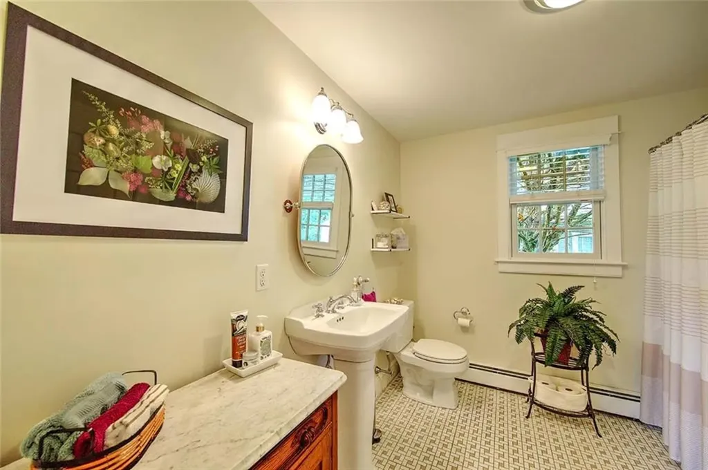 53 B Cummings Lane Westport MA 02790