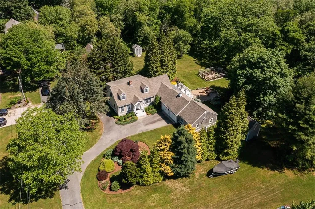 53 B Cummings Lane Westport MA 02790