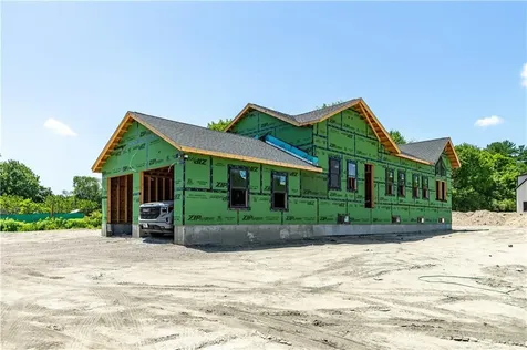 1499 Pippin Orchard Road Cranston RI 02921