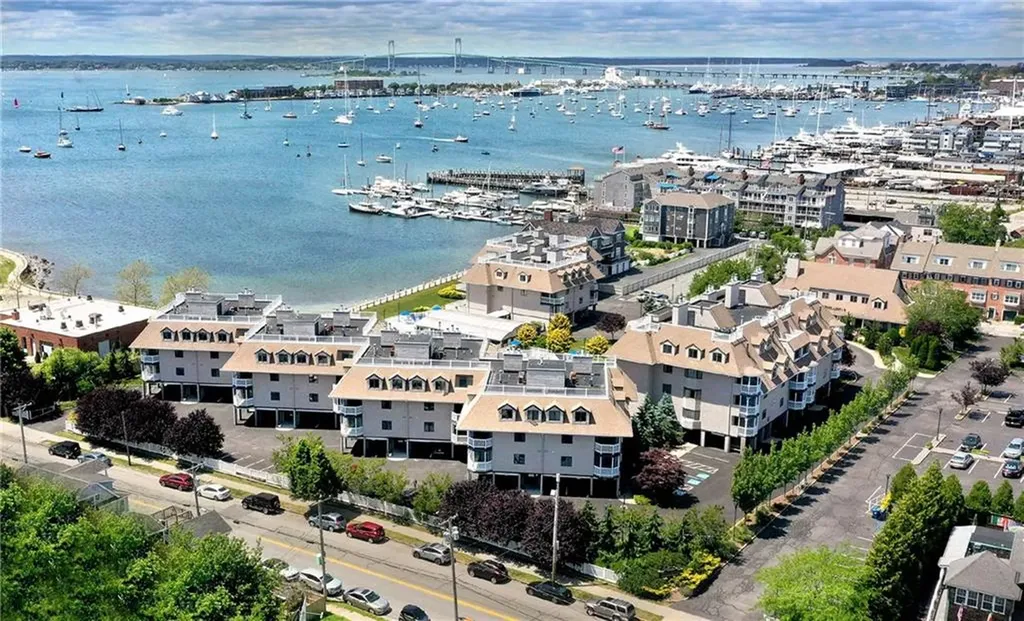 551 Thames Street Newport RI 02840