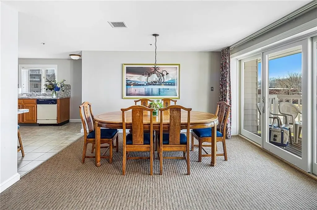 551 Thames Street Newport RI 02840